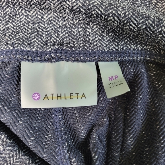 ATHLETA Herringbone Metro High Waisted Leggings. Medium Petite - Picture 15 of 16